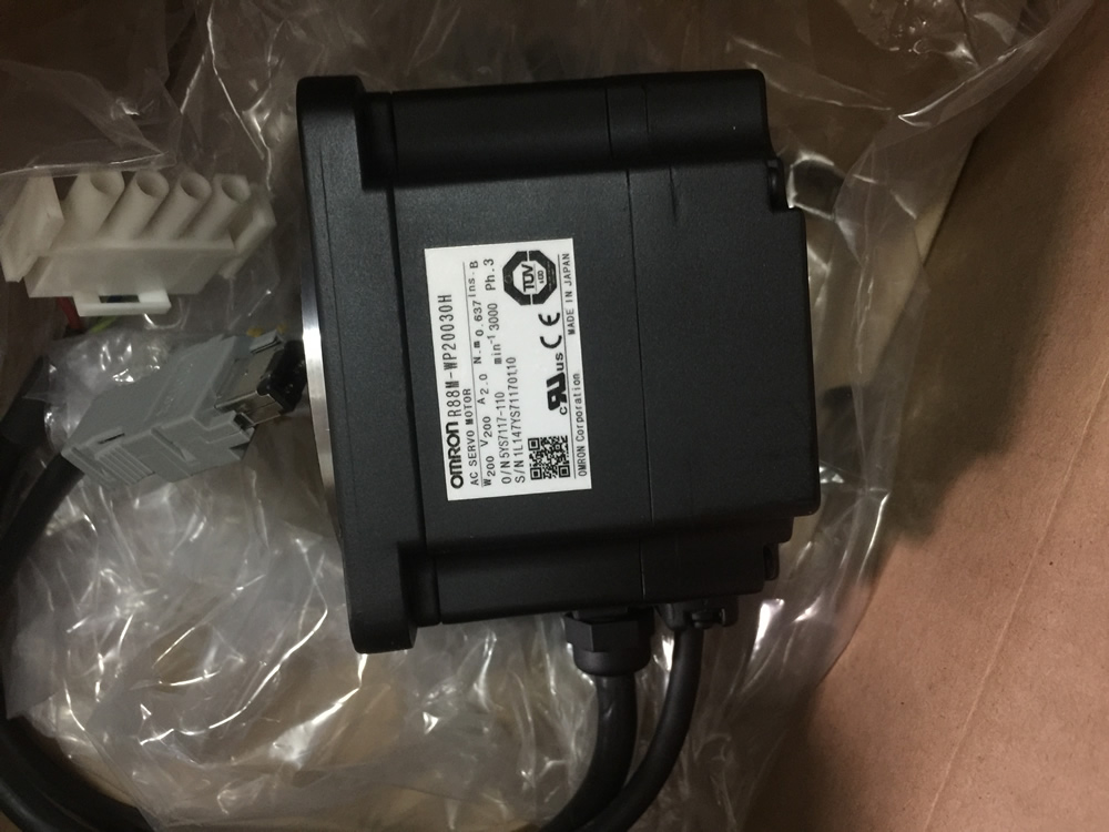 OMRON AC servo motor R88M-WP20030H