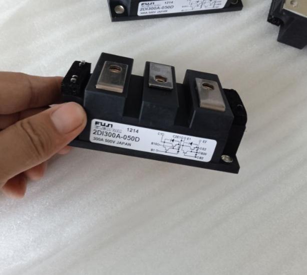 IGBT MODULE 2DI300A-050D