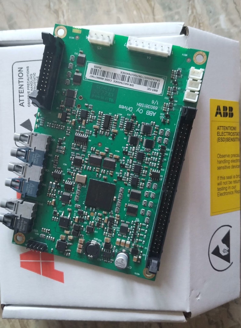 ABB frequency converter optical fiber communication board BINT-12C 3AUA0000077967